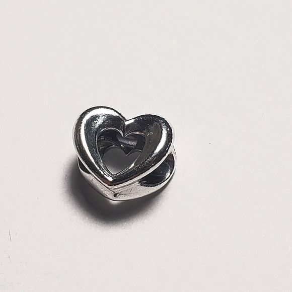 Authentic NEW Retired Pandora Radiant Open Heart Chart S925ALE - Picture 7 of 7